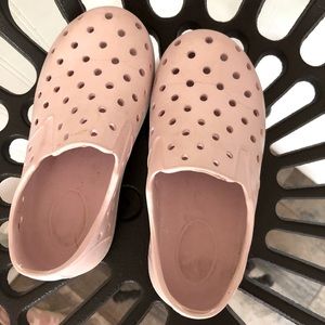 Cat and jack summer shoes